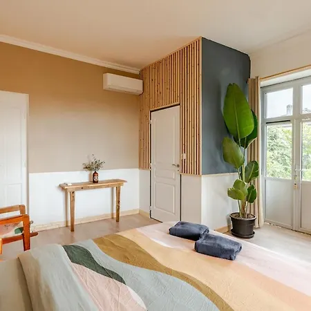 Charming Air-conditioned House With Pool Montcaret