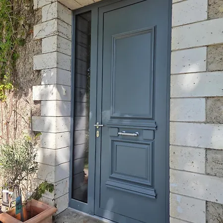 Charming Air-conditioned House With Pool וילה *